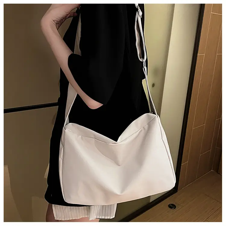 Black Leather Shoulder Bag for Women 2023 Spring Summer — feature 16