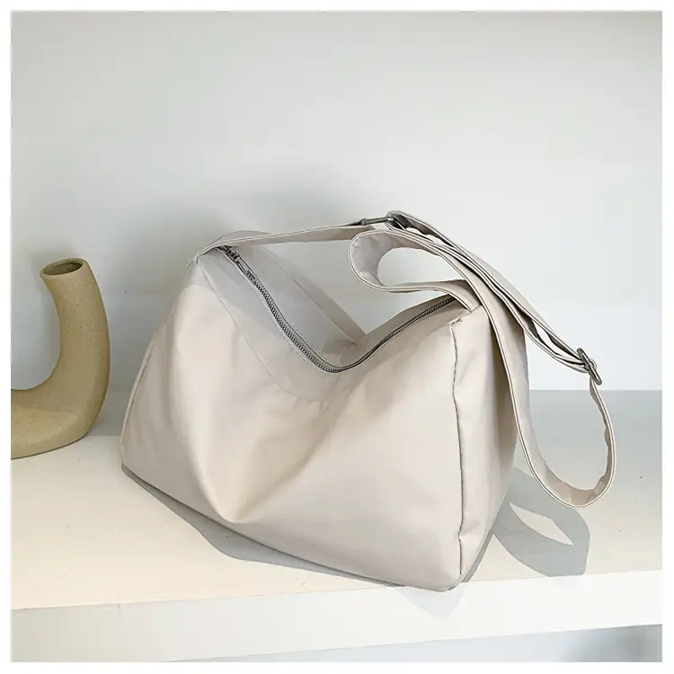 Black Leather Shoulder Bag for Women 2023 Spring Summer — feature 24