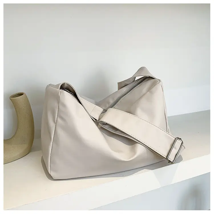 Black Leather Shoulder Bag for Women 2023 Spring Summer — feature 25