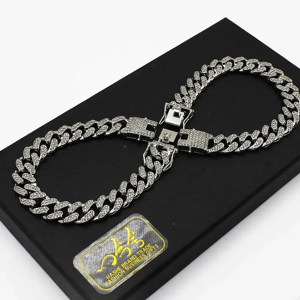 Men & Women Diamond Bracelet Watch Set Gold Plated — feature 7