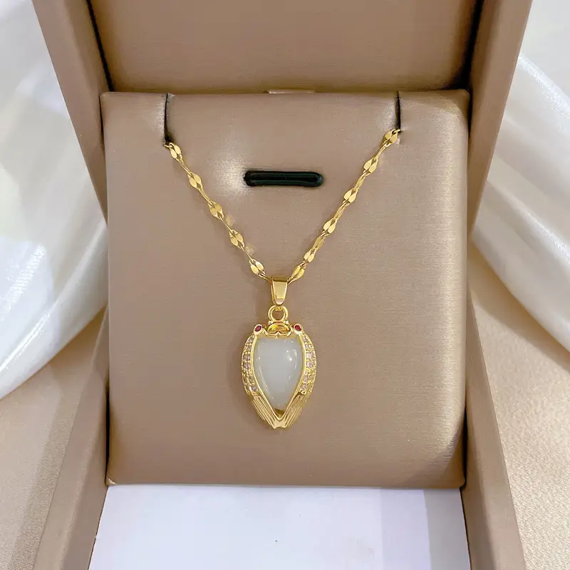Heart Shaped Gold Necklace for Women Wedding Clavicle Chain — feature 13