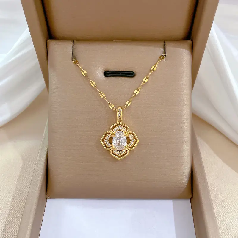 Heart Shaped Gold Necklace for Women Wedding Clavicle Chain — feature 39
