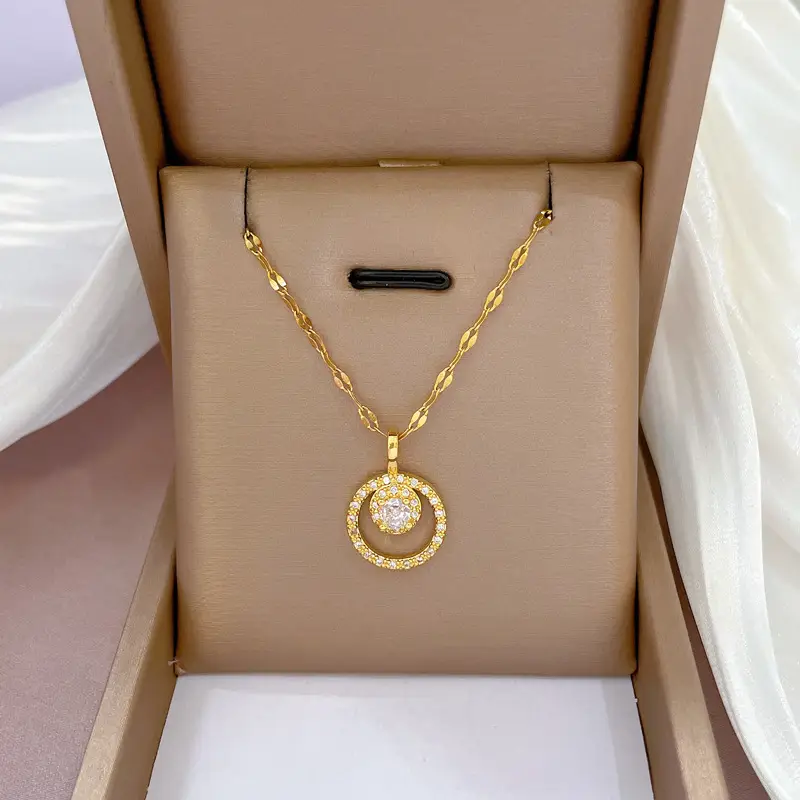 Heart Shaped Gold Necklace for Women Wedding Clavicle Chain