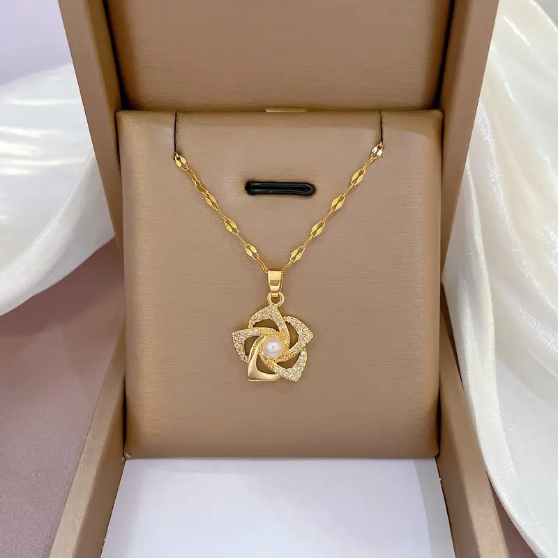 Heart Shaped Gold Necklace for Women Wedding Clavicle Chain - Image 5