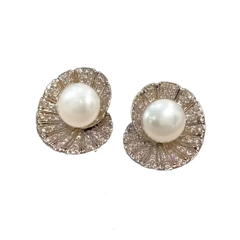European Sea Shaped Pearl Earrings for Women