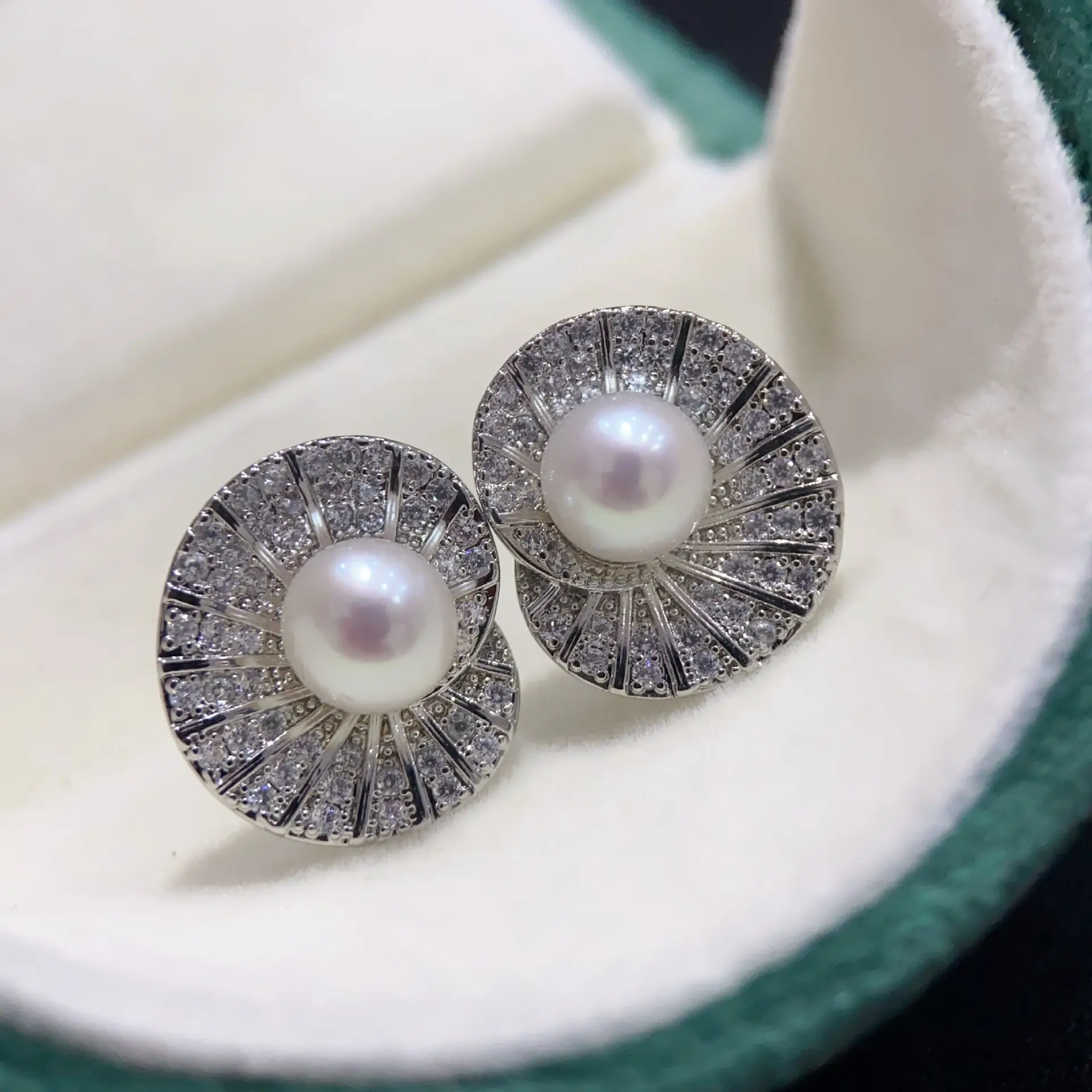 European Sea Shaped Pearl Earrings for Women — feature 11