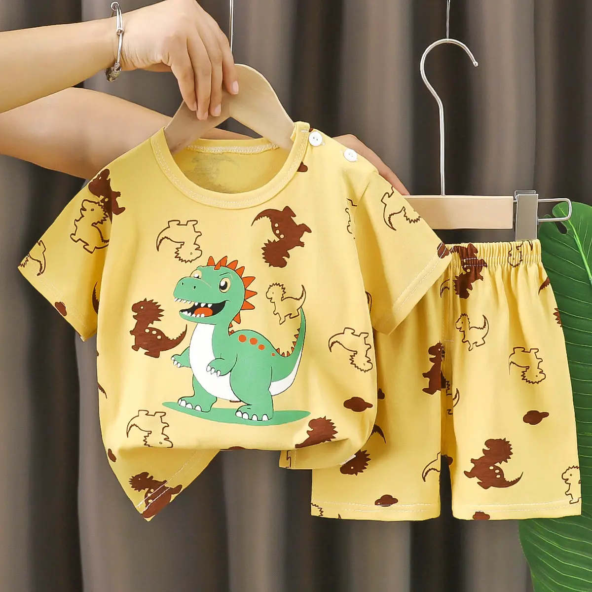 Girls Cotton Bear Print Shorts Suit Summer Wear - Image 7