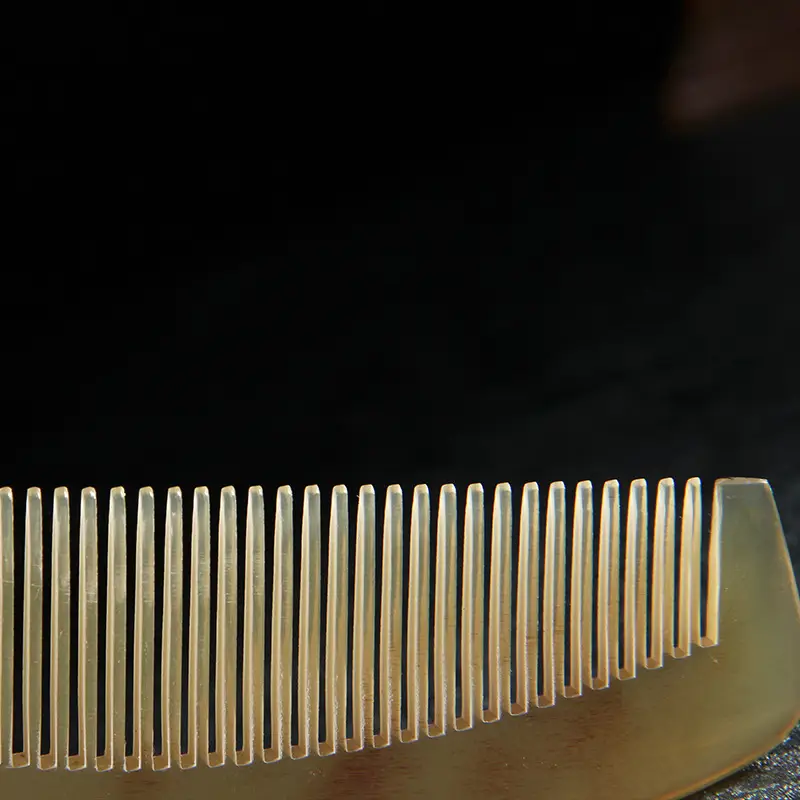 Natural Horn Scalp Combs for Hair Care - Image 3