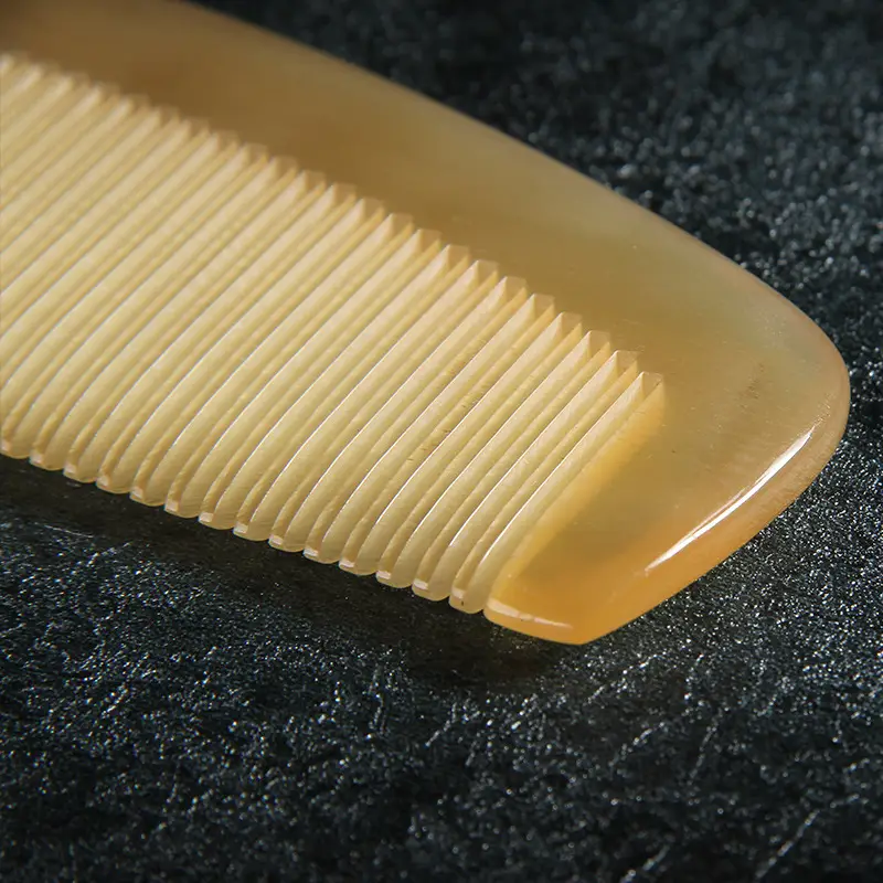 Natural Horn Scalp Combs for Hair Care - Image 4