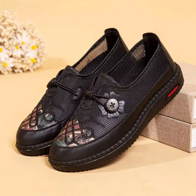 Spring and Summer New Women's Shoes Hollow Mesh Shoes Old Beijing Cloth Shoes Breathable Middle-aged and Elderly Mother Shoes Slip-on Non-slip Soft Sole - Image 5