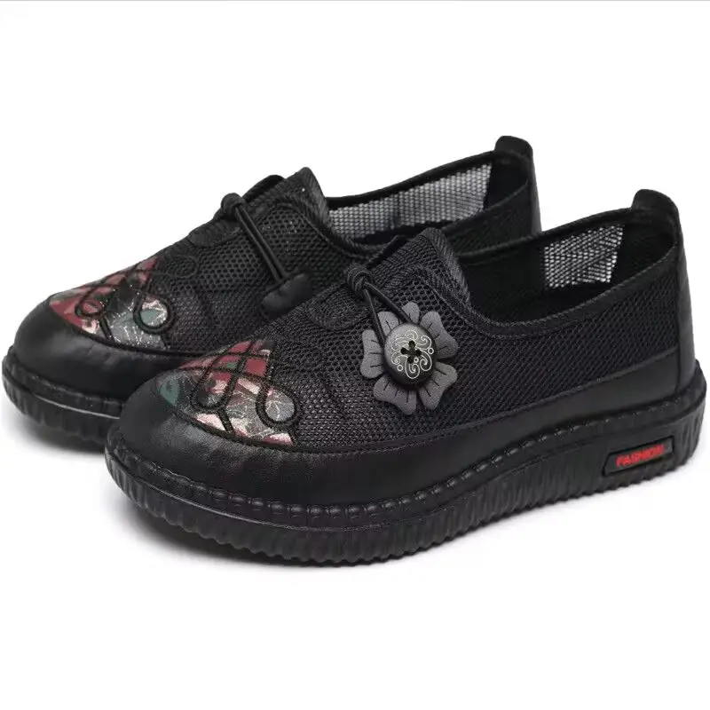 Spring and Summer New Women's Shoes Hollow Mesh Shoes Old Beijing Cloth Shoes Breathable Middle-aged and Elderly Mother Shoes Slip-on Non-slip Soft Sole - Image 6