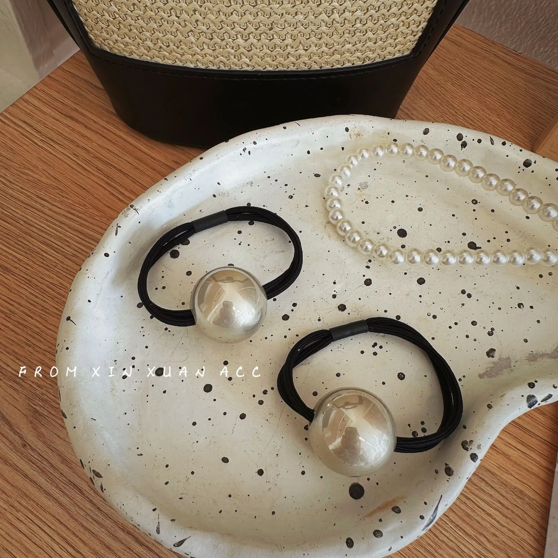 Big Pearl Hair Ring Women's 2023 New Style - Image 3