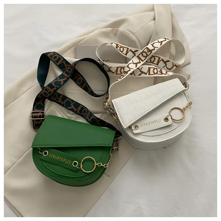 Green Chain Strap Saddle Bag for Women — feature 29