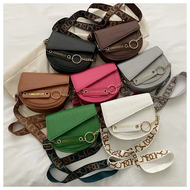 Green Chain Strap Saddle Bag for Women — feature 30