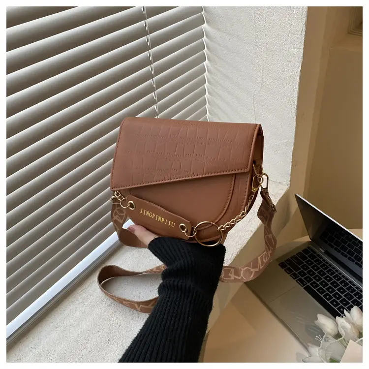 Green Chain Strap Saddle Bag for Women