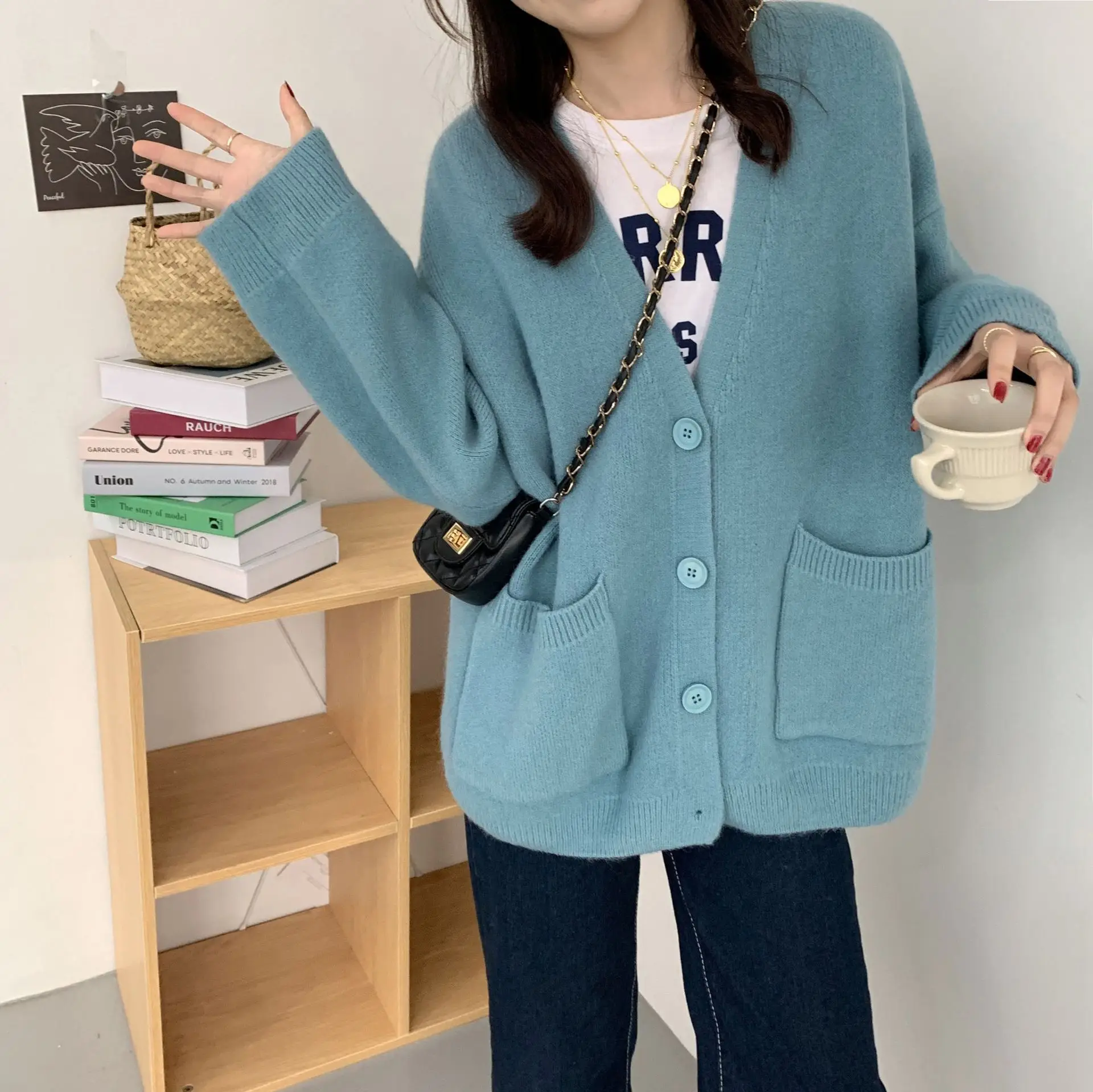 2025 Women's Blue Knitted Cardigan Jacket Mid-Length — feature 16