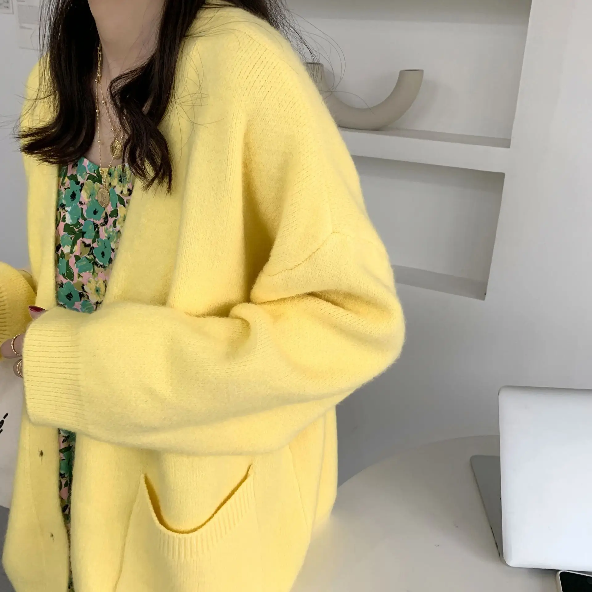 2025 Women's Blue Knitted Cardigan Jacket Mid-Length — feature 28