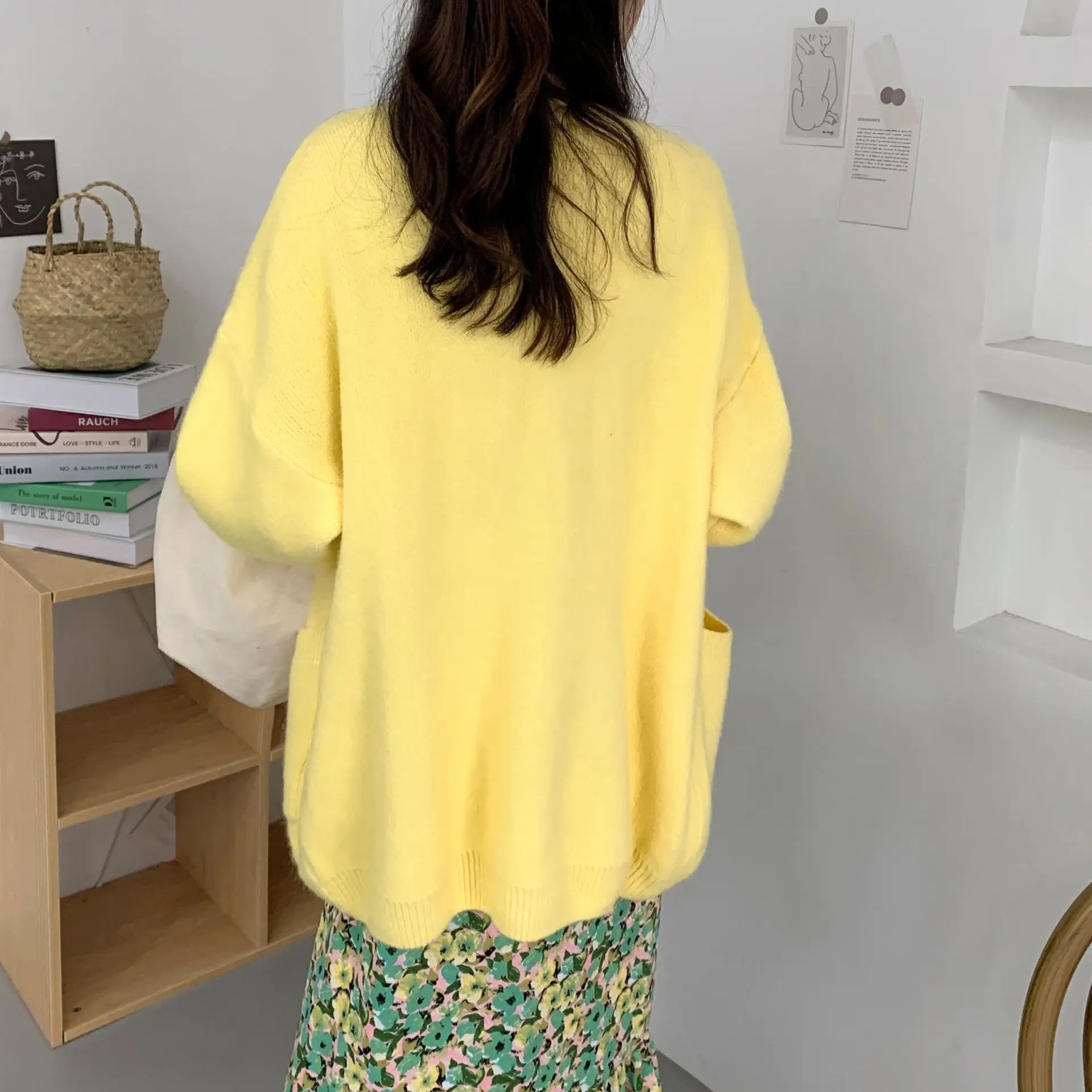 2025 Women's Blue Knitted Cardigan Jacket Mid-Length — feature 29