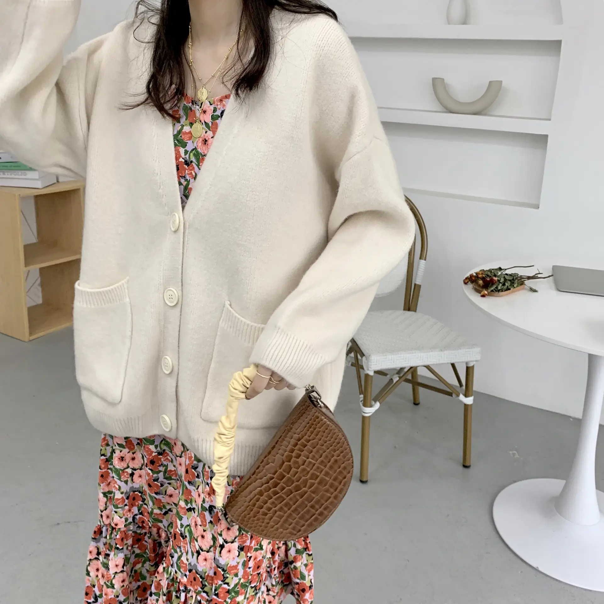 2025 Women's Blue Knitted Cardigan Jacket Mid-Length — feature 31