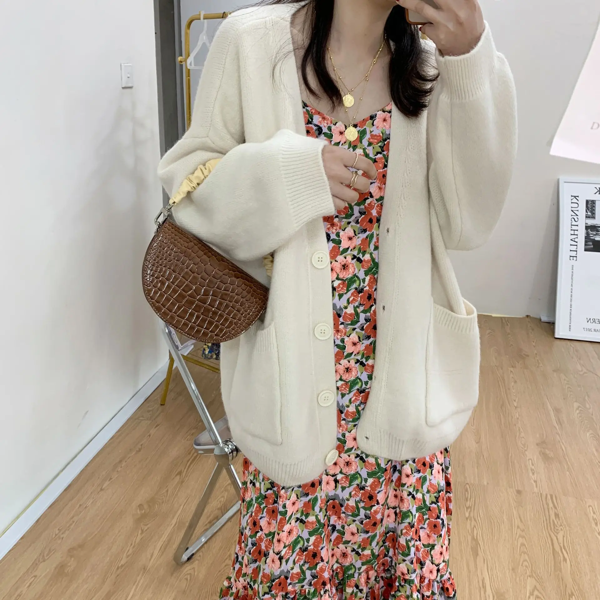 2025 Women's Blue Knitted Cardigan Jacket Mid-Length — feature 39