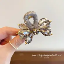 Korean Style Black Flocking Shark Clip with Full Diamond Bow — feature 5