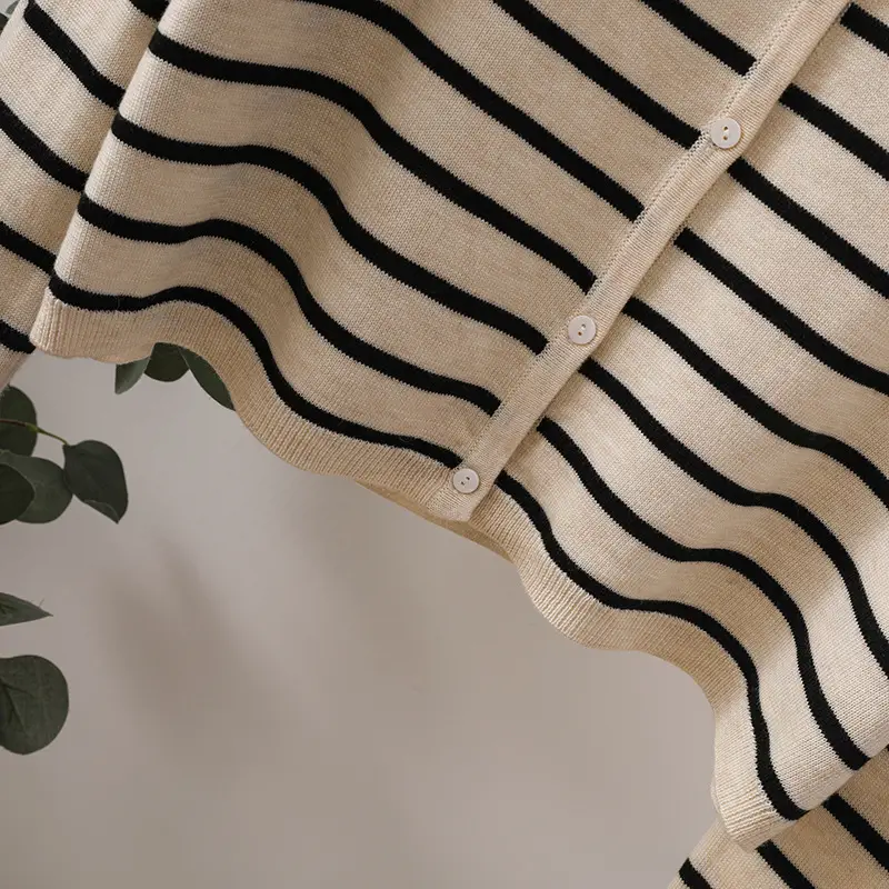 2024 Knitted Striped V-Neck Shirt Black White — feature 31