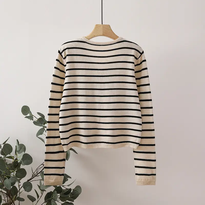 2024 Knitted Striped V-Neck Shirt Black White — feature 34