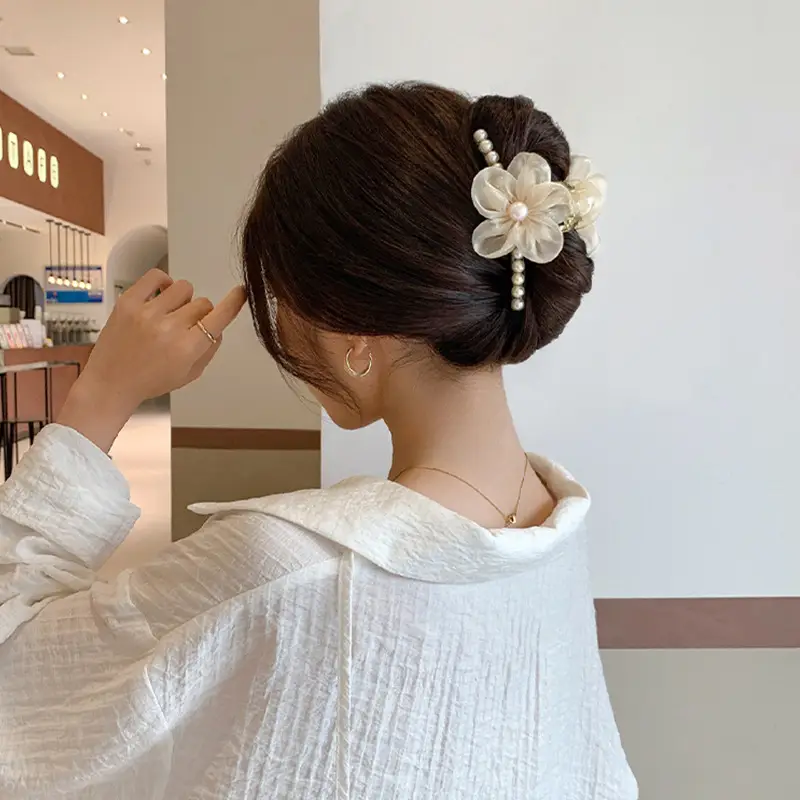 Elegant Pearl Flower Hairpin for Women - Image 6