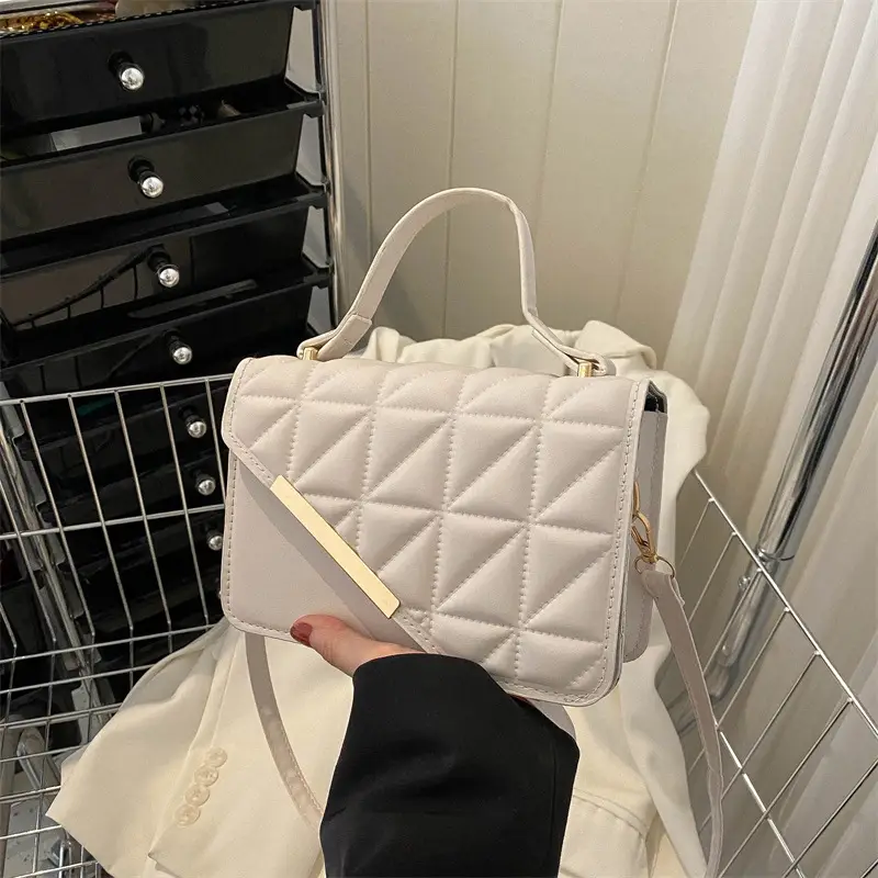 Black Quilted Handbag for Women 2026 - Image 9