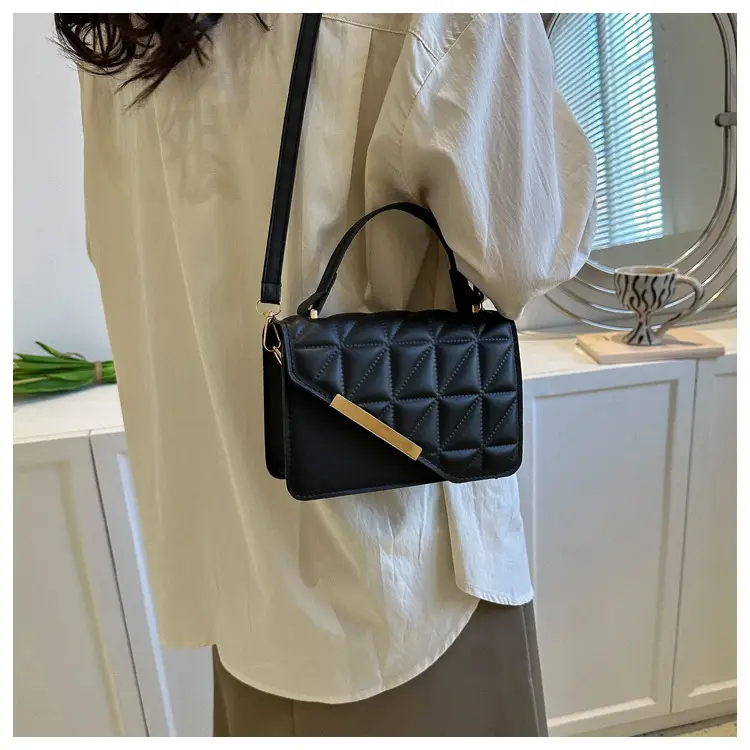 Black Quilted Handbag for Women 2026 — feature 10