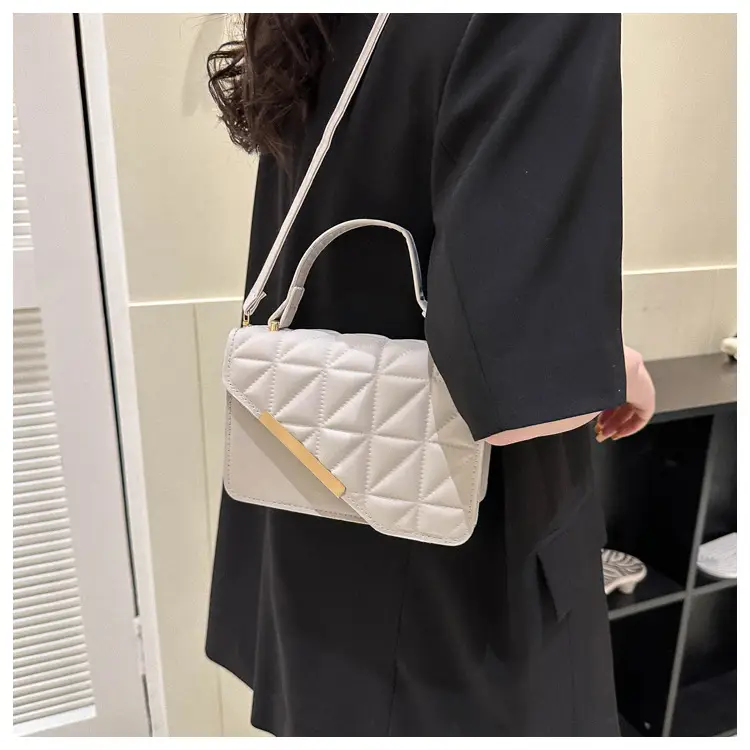 Black Quilted Handbag for Women 2026 — feature 15