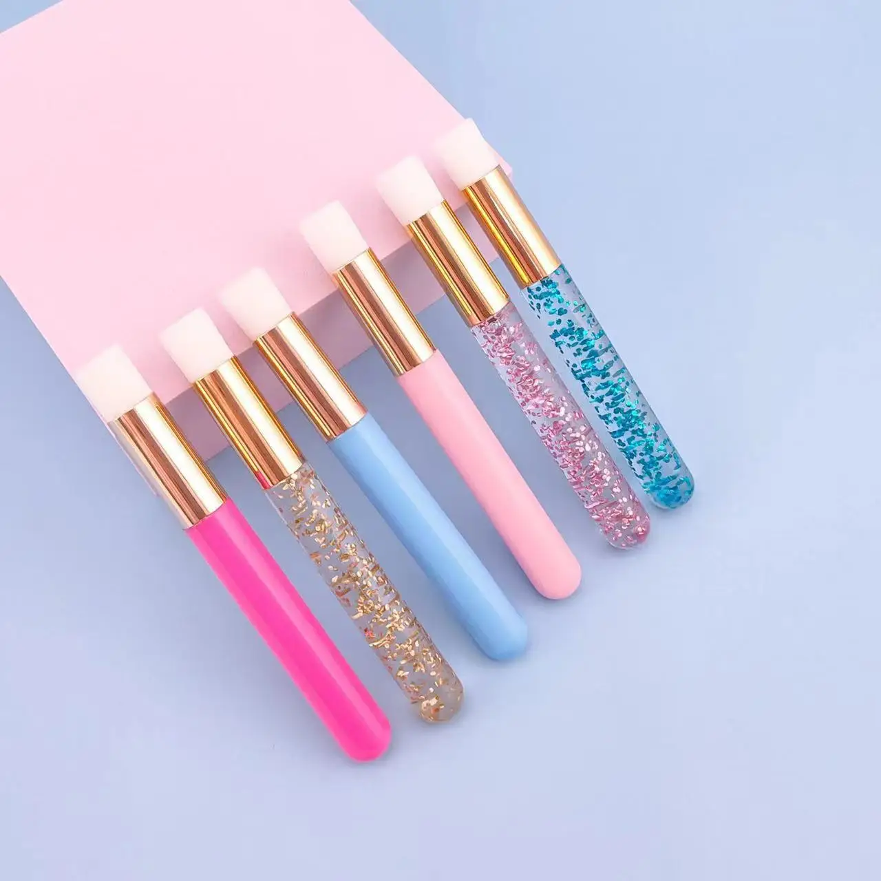 Micron Soft Hair Lip Brush with Green Leaf Print — feature 2