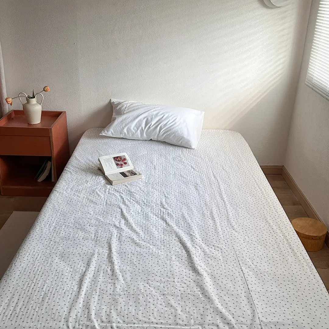 Ins Pure Color Simple Pure Cotton Single Piece Bed Sheets Pure Cotton Single Product Bed Sheets 1.8 Fitted Bed Sheets Mattress Protector Bed Cover Wholesale