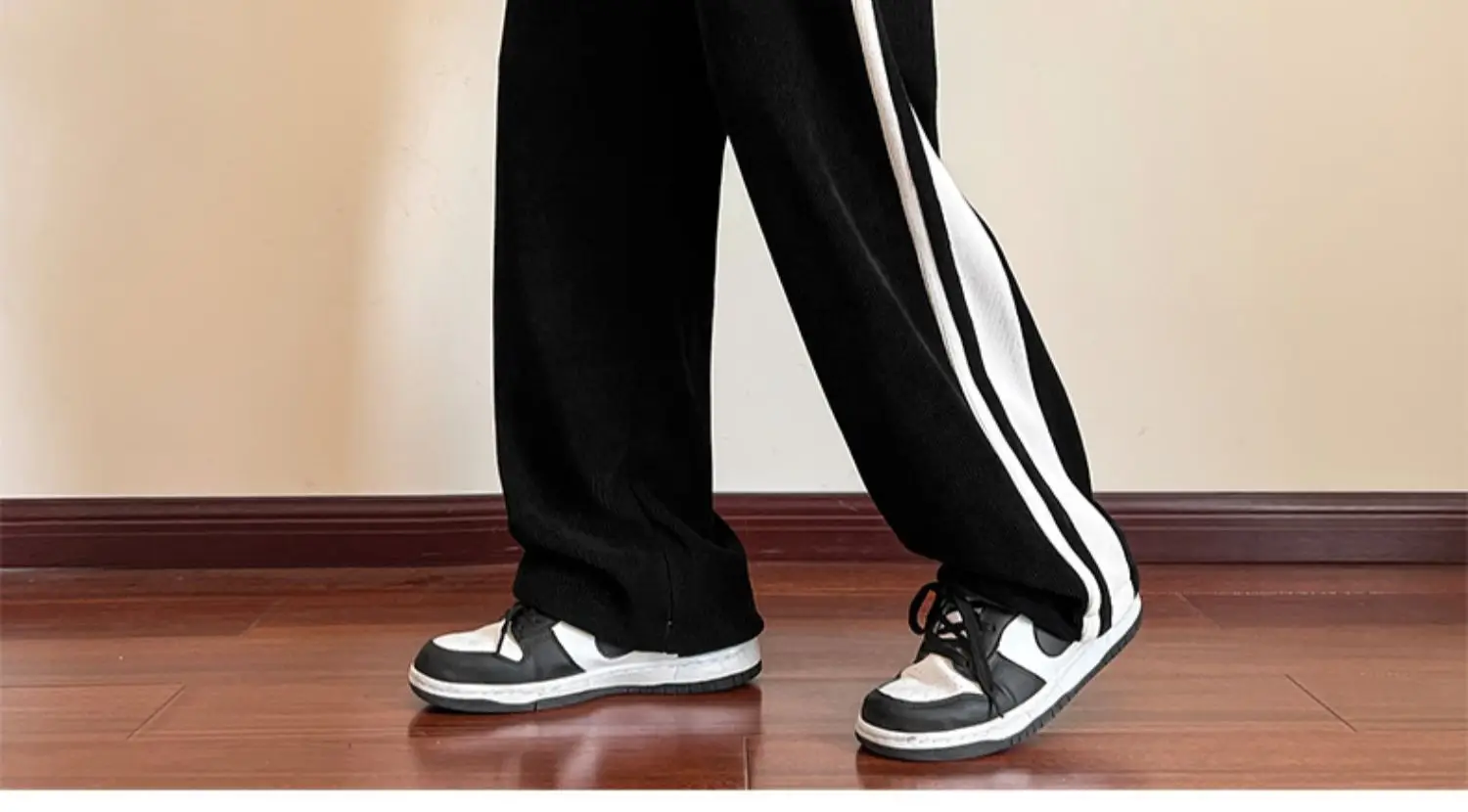Men's Corduroy Waffle Pants Black White 2022 — feature 11