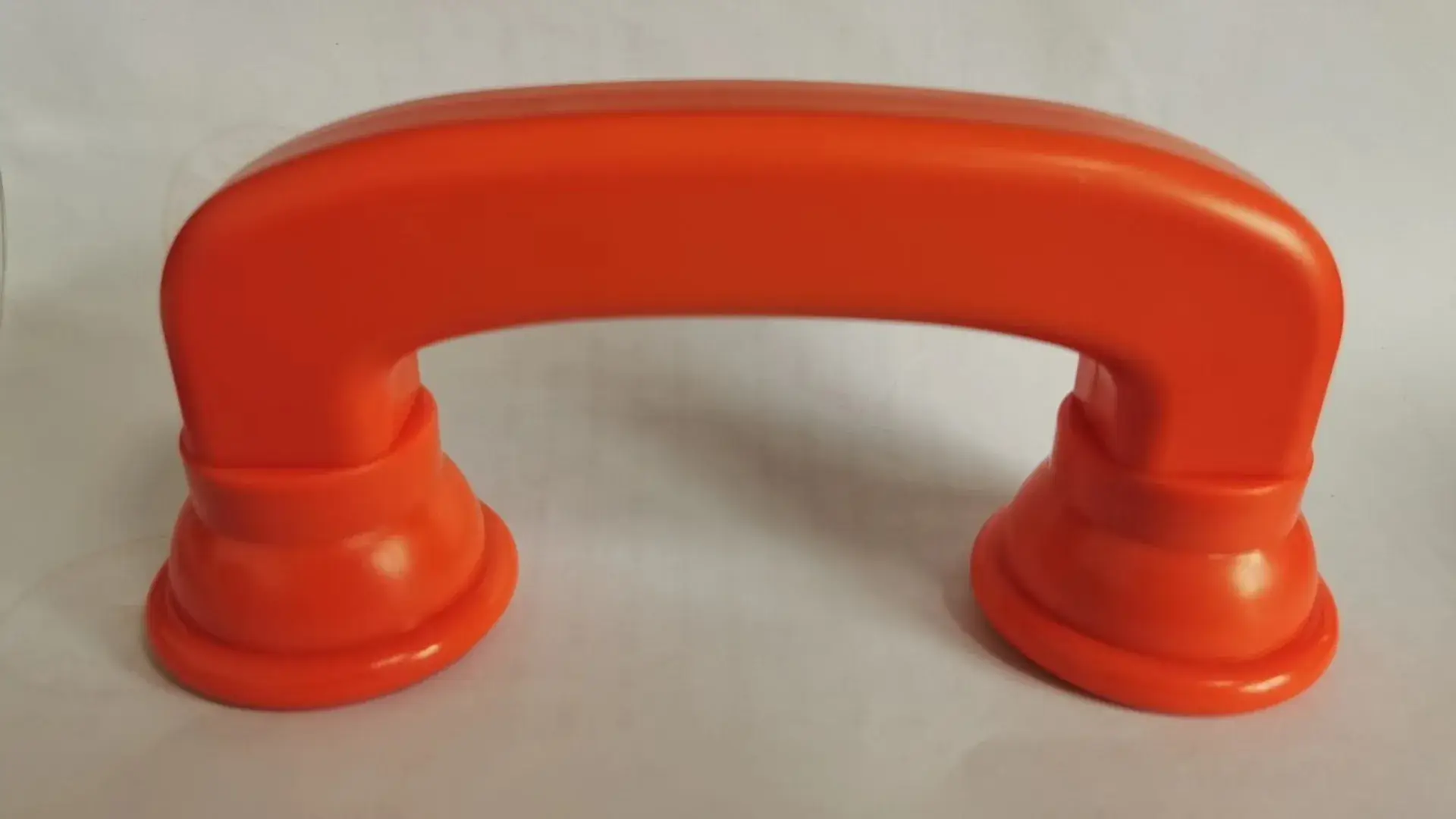 Pink Rubber Cup for Early Education Teaching