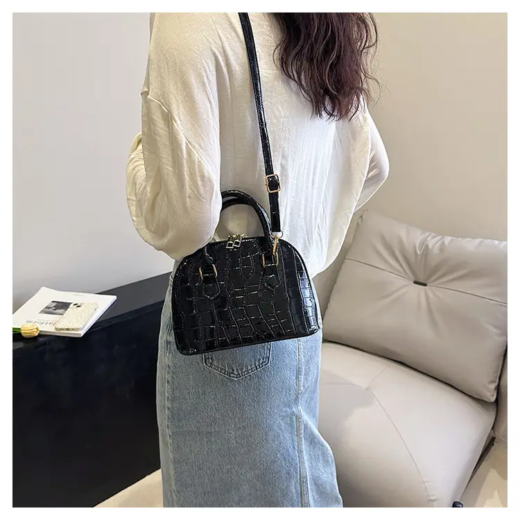 Red Croc Texture Shoulder Crossbody Bag for Women — feature 15