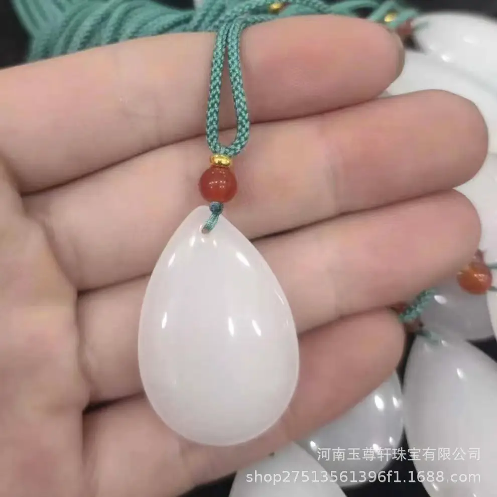 White Jade Pendant Necklace for Men Women Gift — feature 9