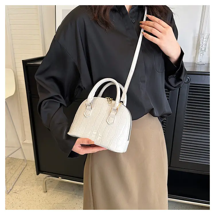 White Stone Pattern Shoulder Bag for Women 2023 — feature 15