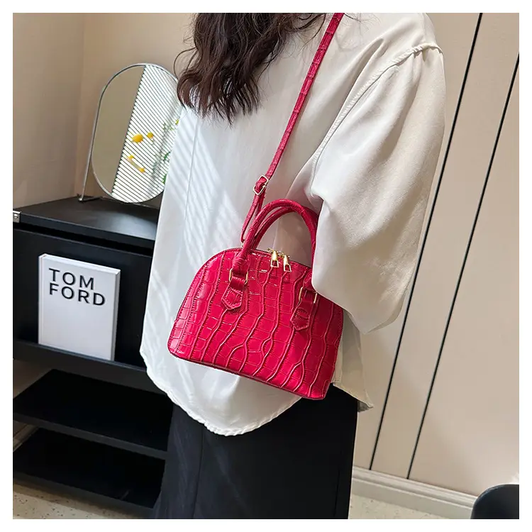 White Stone Pattern Shoulder Bag for Women 2023 — feature 19