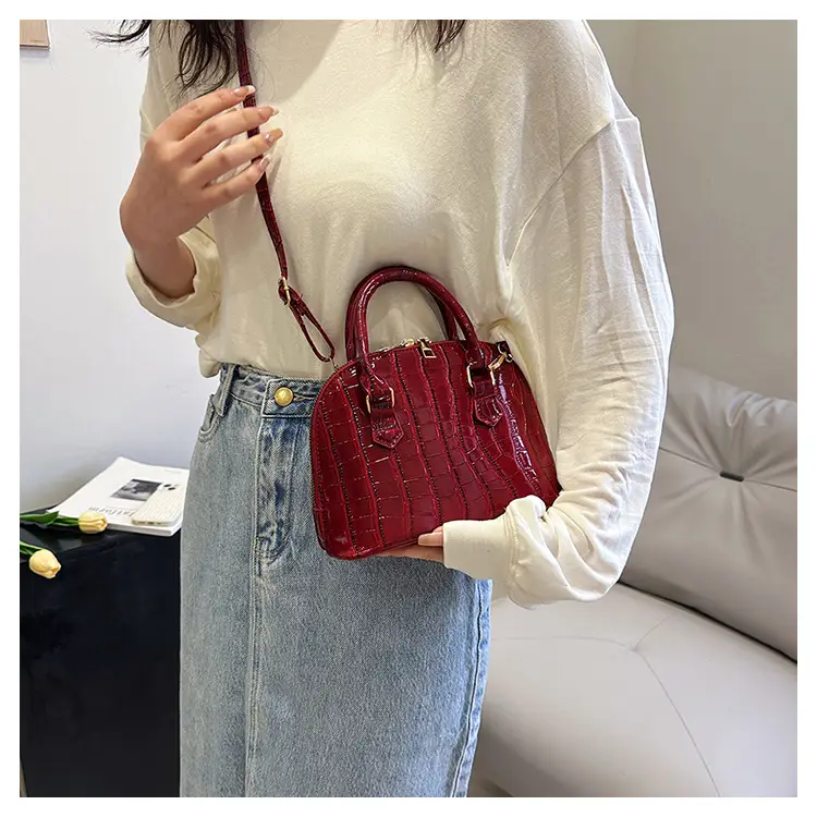 White Stone Pattern Shoulder Bag for Women 2023 — feature 28