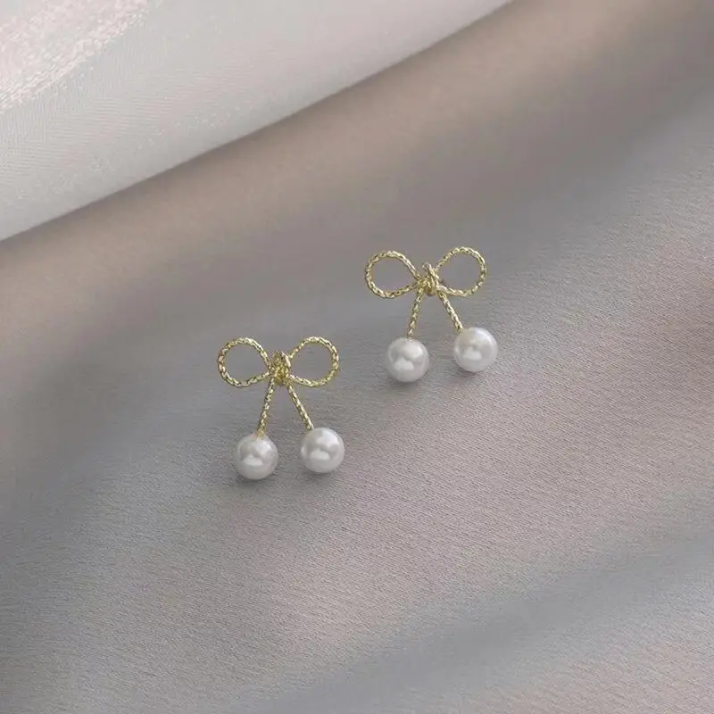 Natural Freshwater Pearl Earrings for Women - Image 4