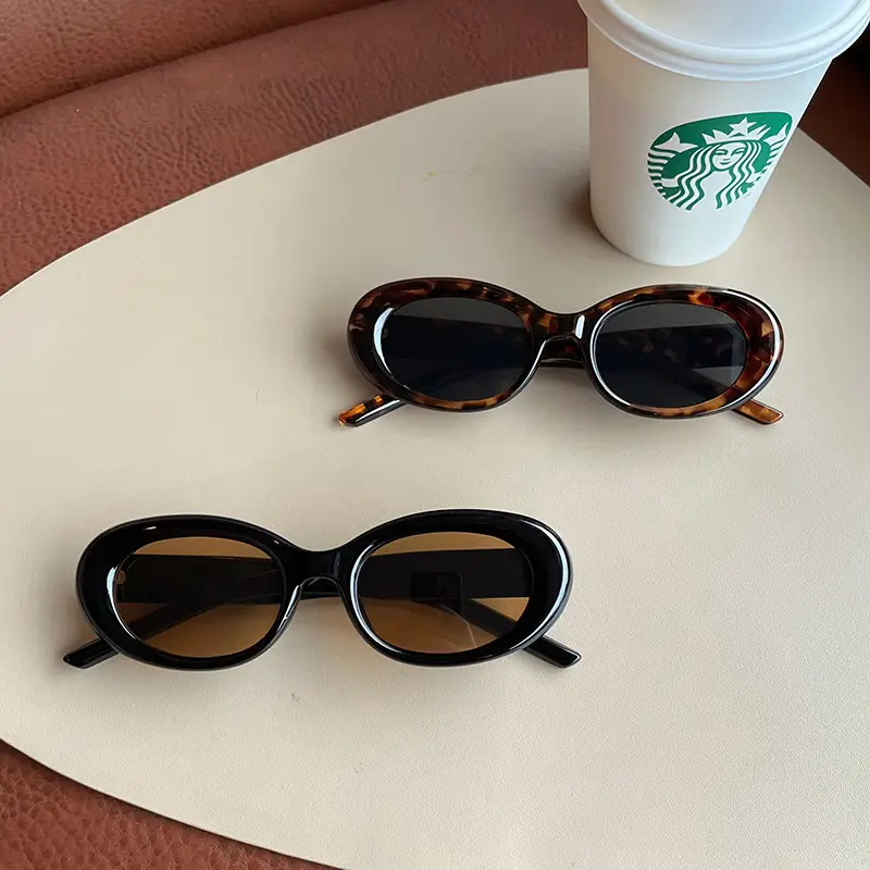 Women's Black Retro Y2G Street Shooting Glasses UV-Proof - Image 8
