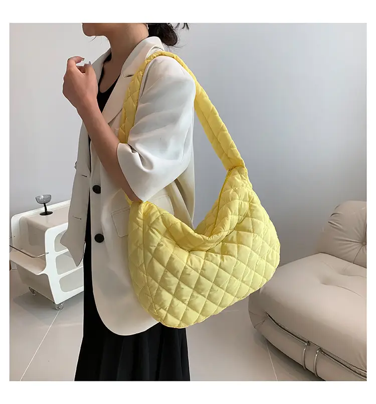 Pink Quilted Women's Tote Bag 2023 New — feature 10