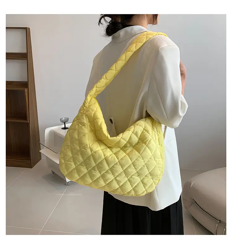 Pink Quilted Women's Tote Bag 2023 New — feature 11