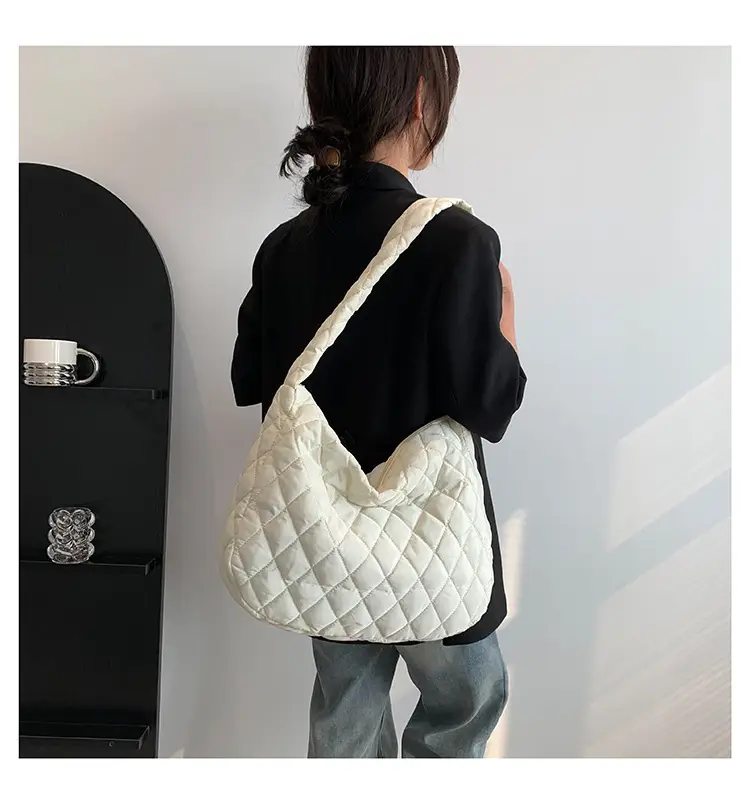 Pink Quilted Women's Tote Bag 2023 New — feature 19