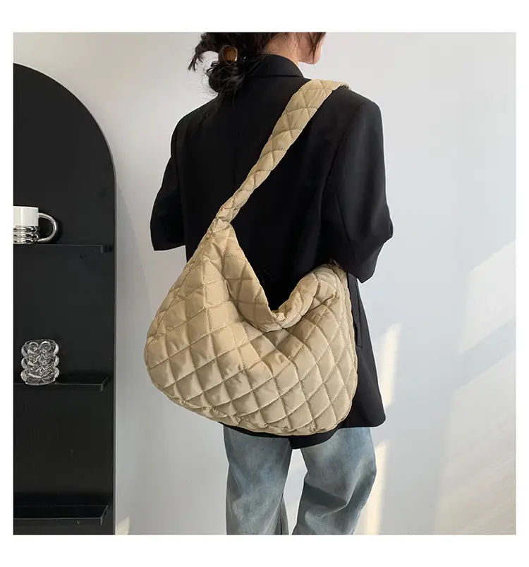 Pink Quilted Women's Tote Bag 2023 New — feature 25