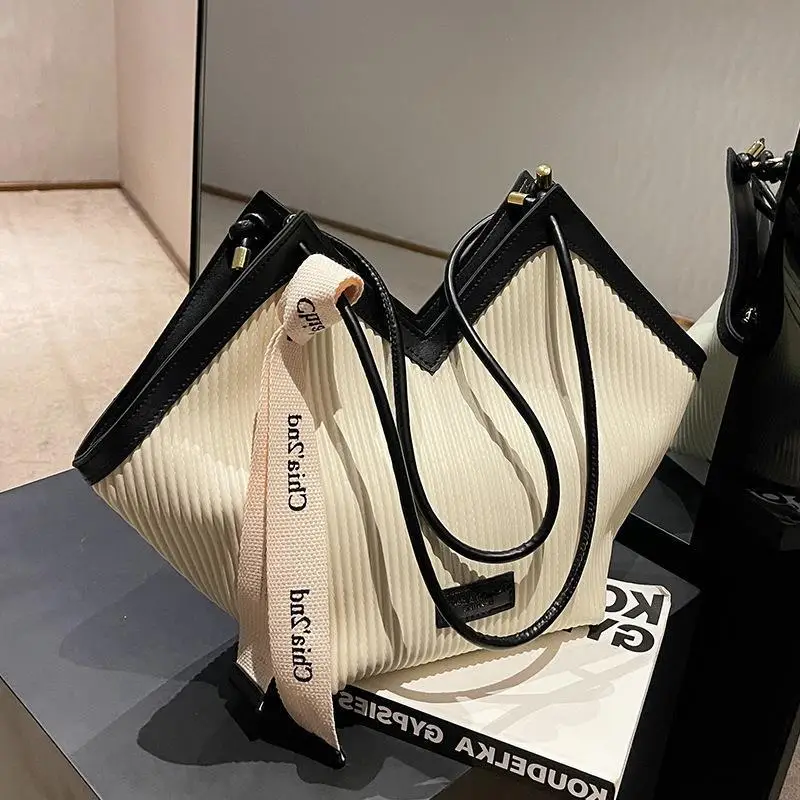 Korean Style Brown Canvas Shoulder Bag for Women - Image 2