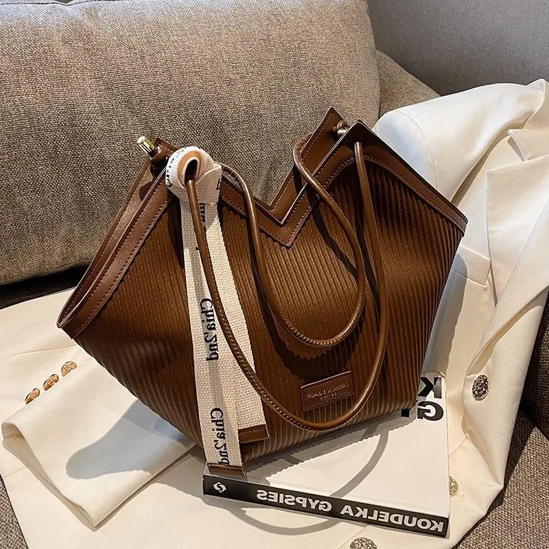 Korean Style Brown Canvas Shoulder Bag for Women - Image 3