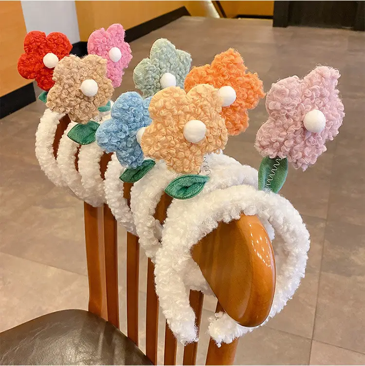 Lamb Wool Flower Headband for Women Autumn Winter — feature 3