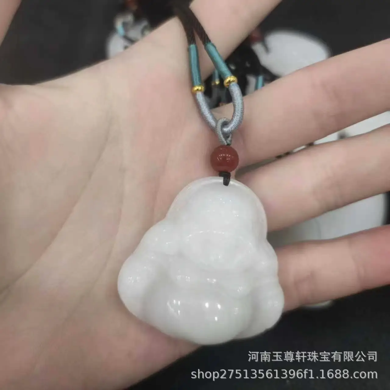 Gold Silk Jade Buddha Pendant Necklace Live Supply — feature 5